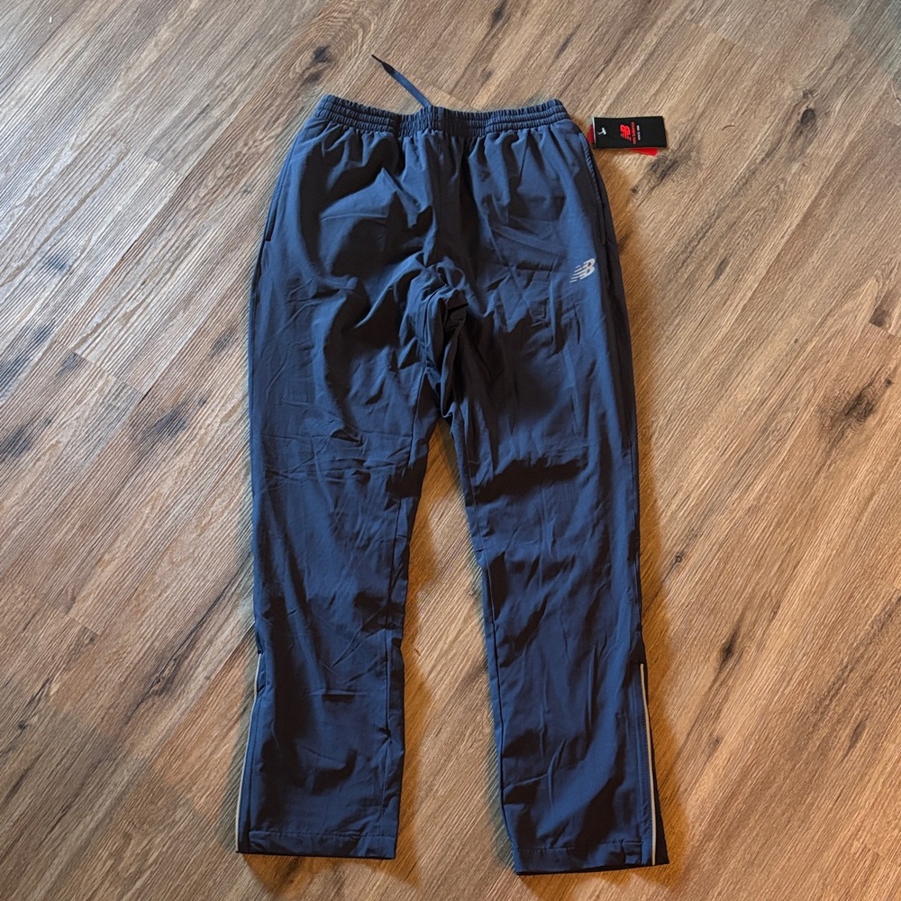 New Balance Men's Dark Gray Joggers